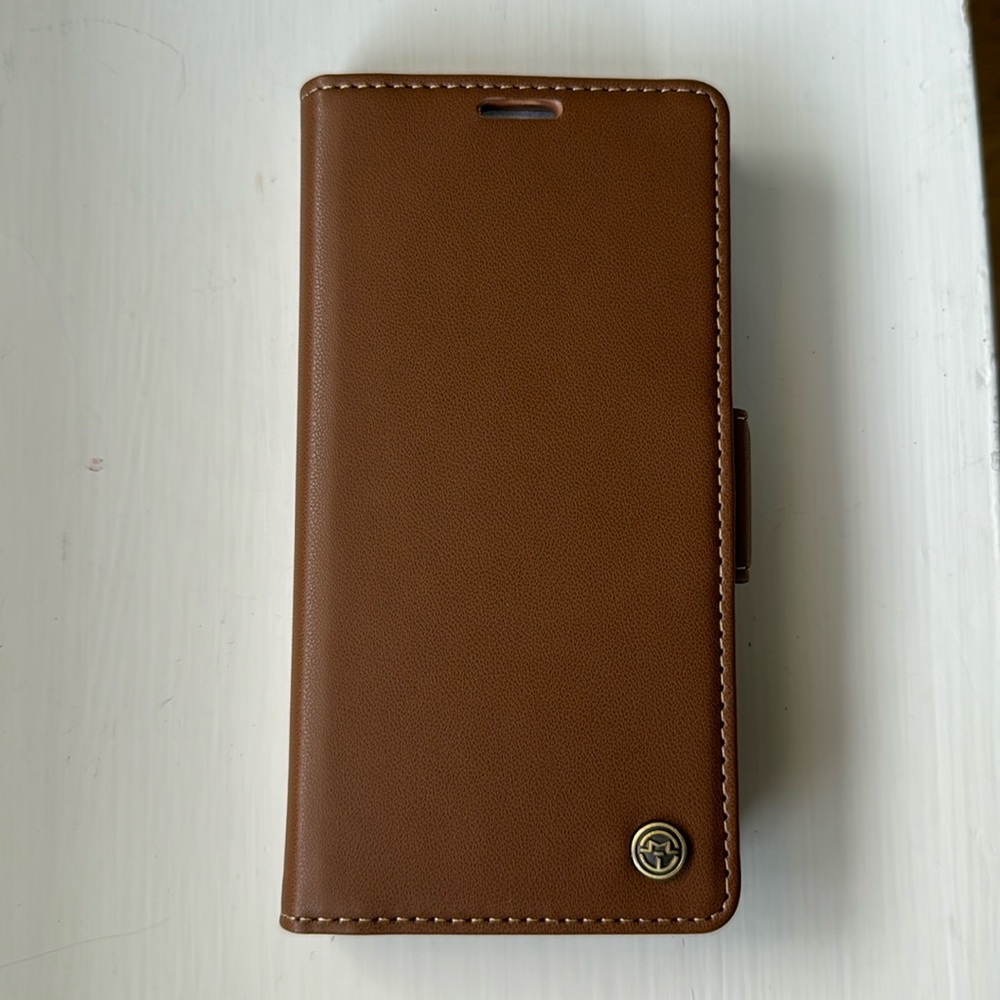 iPhone 15 PRO - BRAND NEW leather folio wallet case